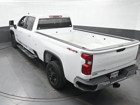 Used 2025 Chevrolet Silverado 2500 LT w/ Safety Package AWD/4WD image 37