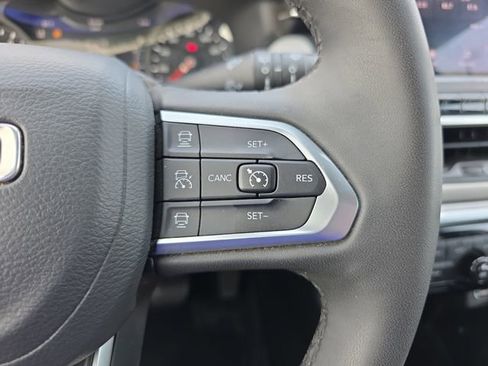 Used 2025 Jeep Compass Limited AWD/4WD image 20