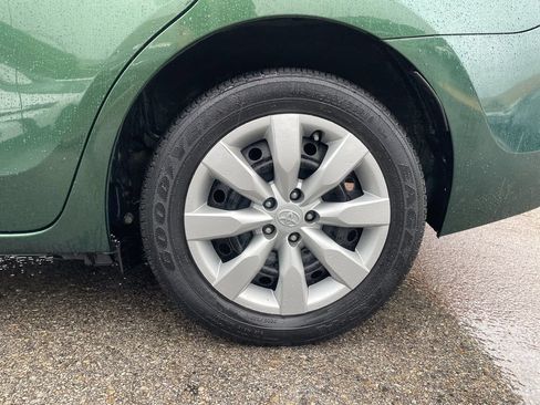 Used 2015 Toyota Corolla LE FWD image 10
