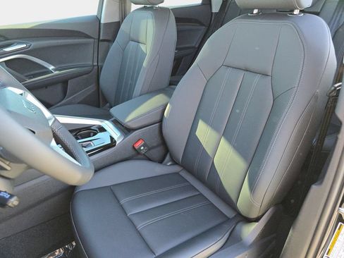Used 2025 Audi Q5 Premium w/ Convenience Package AWD/4WD image 15