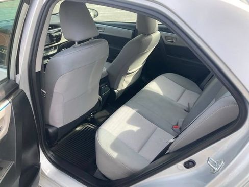 Used 2015 Toyota Corolla LE FWD image 30