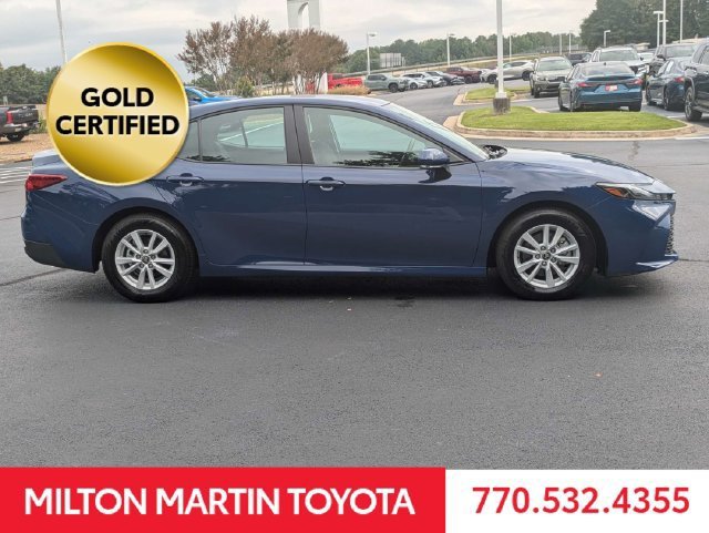 Used 2026 Toyota Camry LE FWD image 3