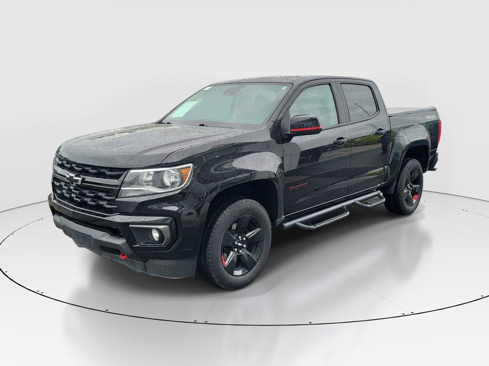 Used 2021 Chevrolet Colorado LT w/ Redline Special Edition AWD/4WD image 2