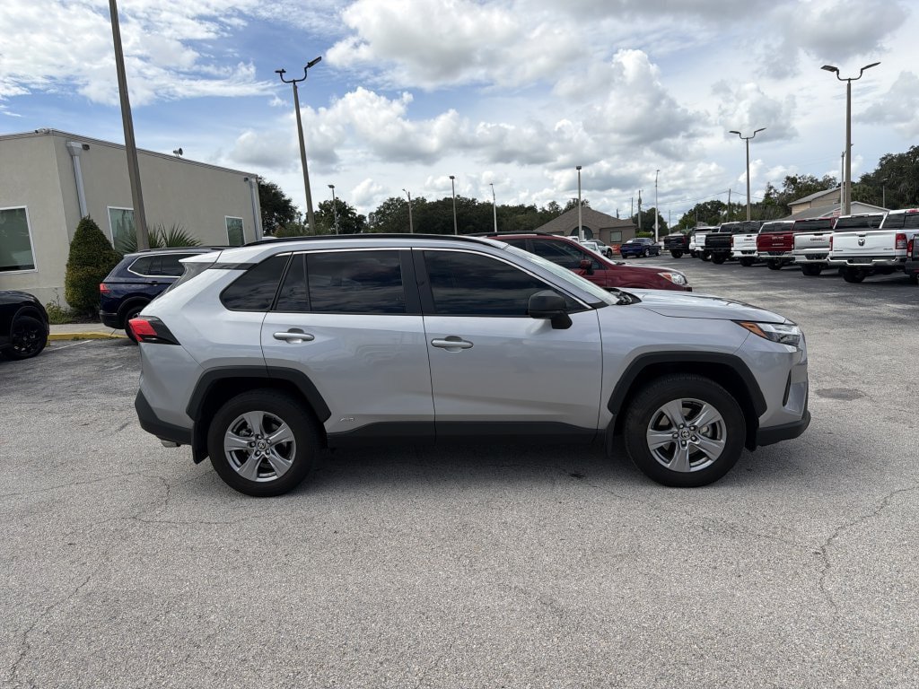 Used 2024 Toyota RAV4 LE AWD/4WD image 3