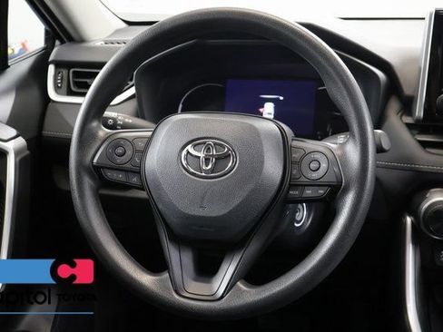 Certified 2023 Toyota RAV4 LE AWD/4WD image 15