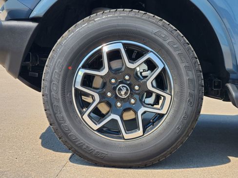 New 2025 Ford Bronco Outer Banks image 8