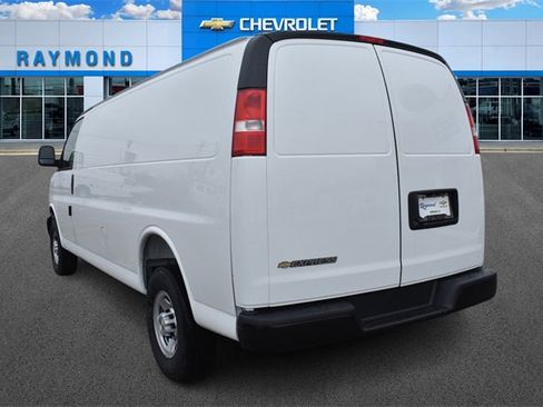 New 2025 Chevrolet Express 2500 Work Van image 5