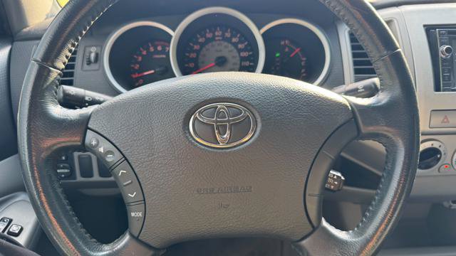 Used 2006 Toyota Tacoma PreRunner w/ TRD Sport Pkg #3 RWD image 15