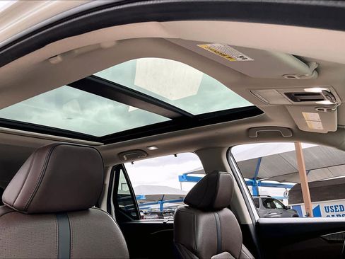 Used 2023 Honda Pilot Elite image 14