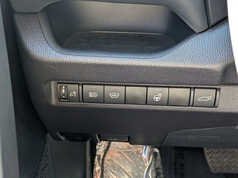 Used 2025 Toyota RAV4 XLE Premium image 21