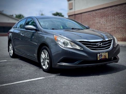 Used 2013 Hyundai Sonata GLS FWD image 1