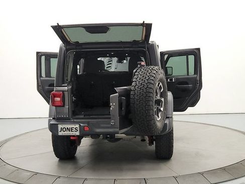 Used 2025 Jeep Wrangler Unlimited Rubicon AWD/4WD image 15