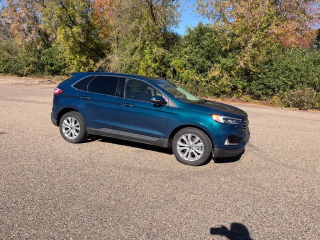 Used 2020 Ford Edge Titanium w/ Equipment Group 301A AWD/4WD image 12
