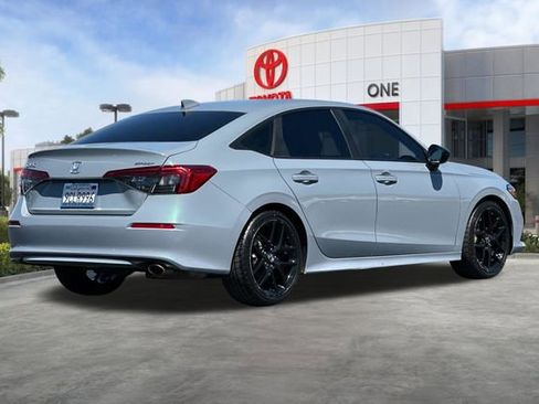 Used 2022 Honda Civic Sport image 4