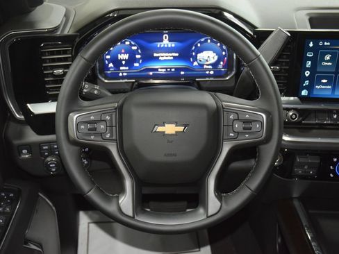 Used 2025 Chevrolet Silverado 2500 High Country w/ Z71 Off-Road Package AWD/4WD image 39