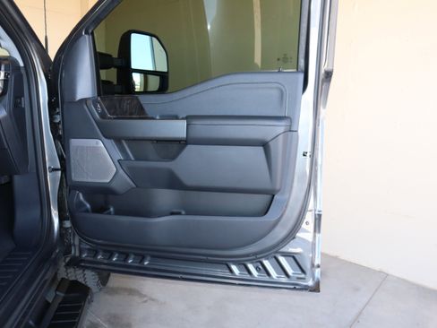 New 2026 Ford F250 Lariat w/ Black Appearance Package AWD/4WD image 39