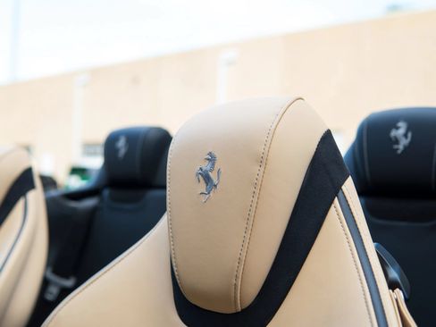 Used 2024 Ferrari Roma Spider RWD image 37