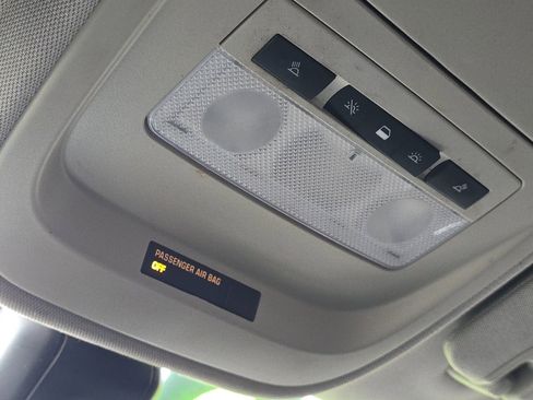 Used 2016 Chevrolet Colorado LT w/ LT Convenience Package image 22