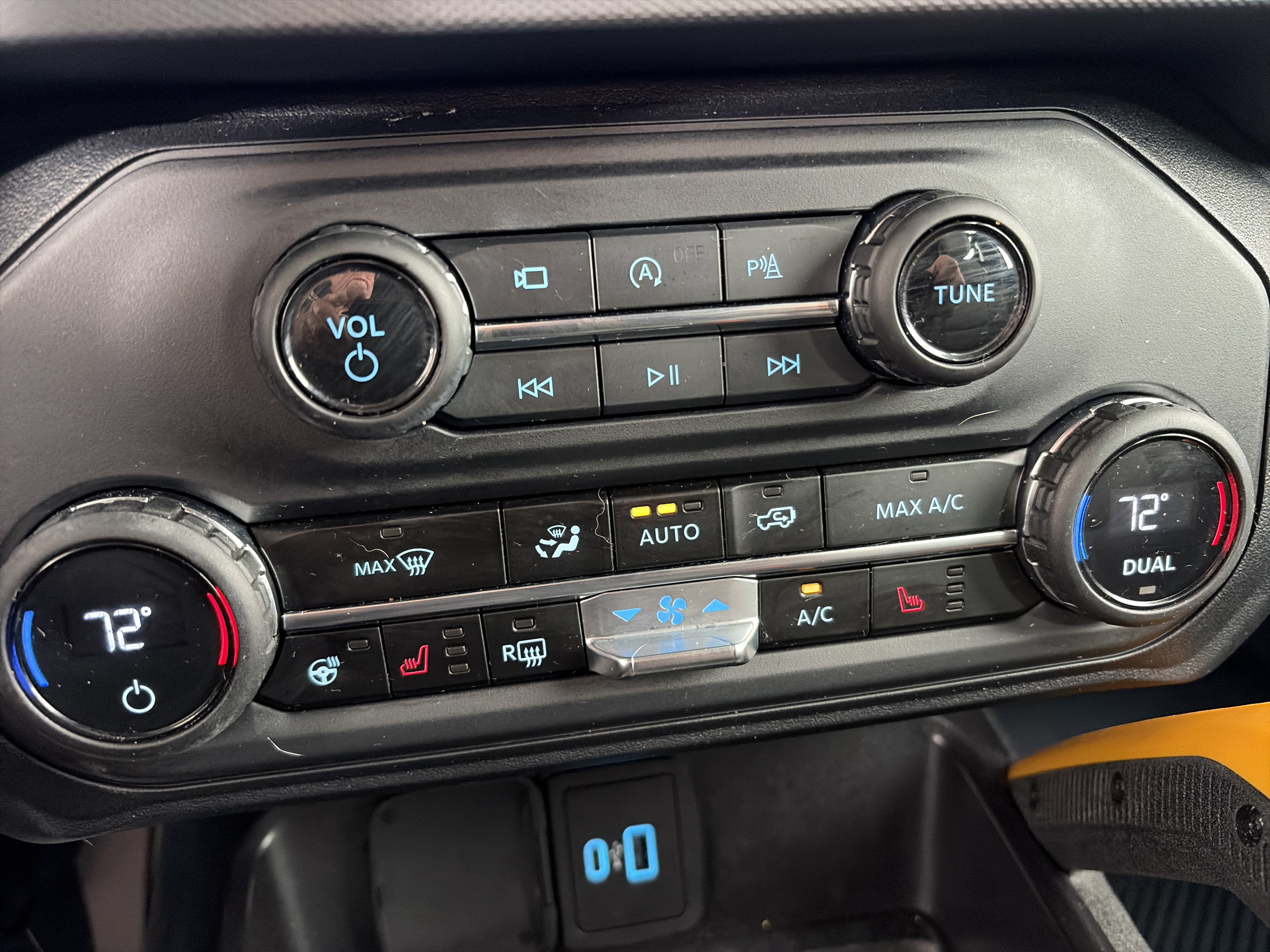 Used 2024 Ford Bronco Badlands AWD/4WD image 25