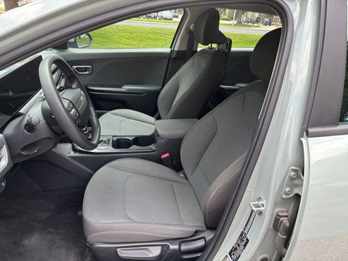 Used 2025 Kia K4 FWD image 31