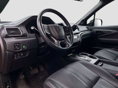 Used 2023 Honda Passport TrailSport image 9