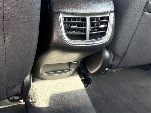 Used 2024 Chevrolet Malibu LT image 11
