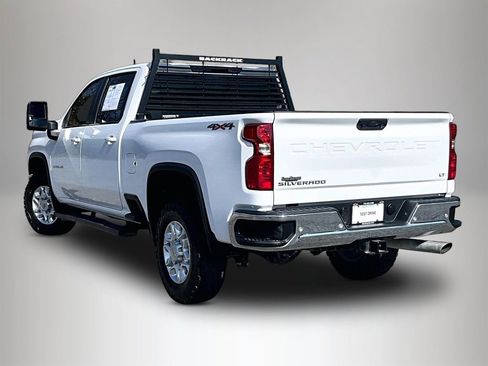 Used 2022 Chevrolet Silverado 2500 LT w/ Convenience Package image 8