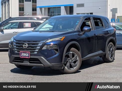 Used 2025 Nissan Rogue SV AWD/4WD image 1