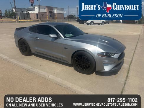 Used 2020 Ford Mustang GT Premium w/ Equipment Group 401A RWD image 2
