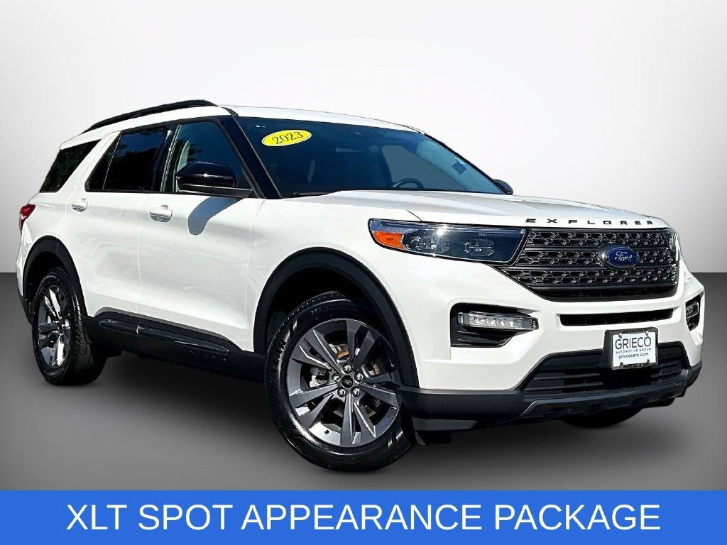 Used 2023 Ford Explorer XLT w/ Equipment Group 202A AWD/4WD image 1