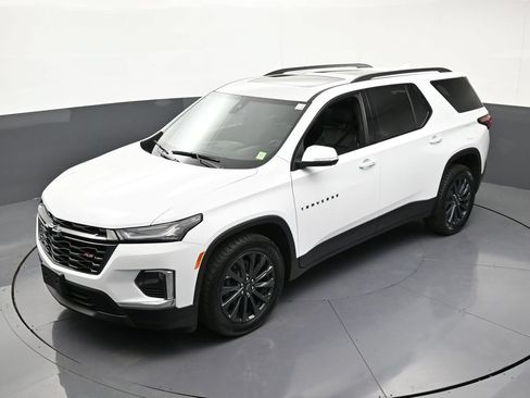 Certified 2023 Chevrolet Traverse RS w/ LPO, Floor Liner Package AWD/4WD image 16