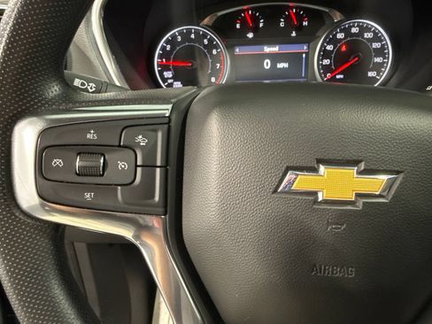 Used 2025 Chevrolet Blazer LT AWD/4WD image 36