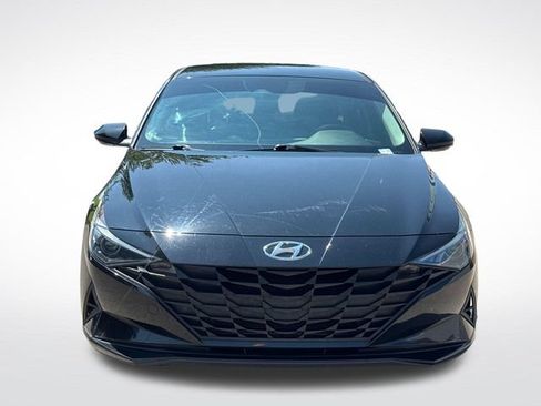 Used 2022 Hyundai Elantra SE FWD image 10
