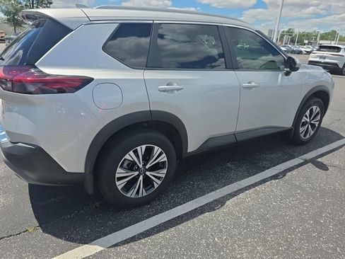 Certified 2023 Nissan Rogue SV w/ SV Premium B Package AWD/4WD image 7