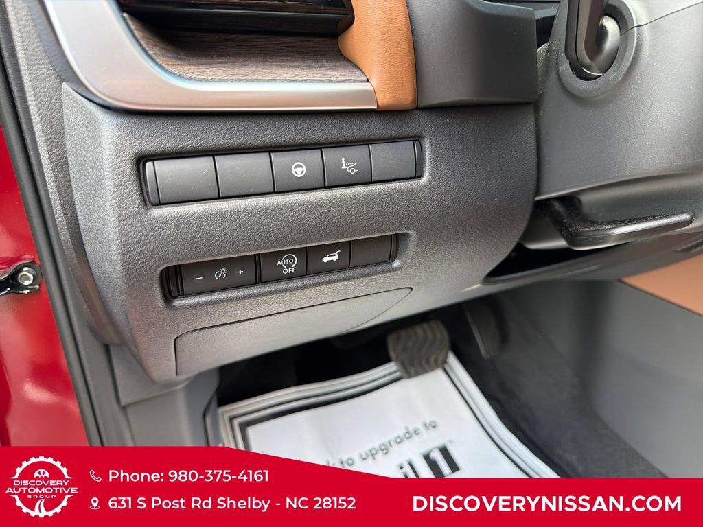 Certified 2026 Nissan Rogue Platinum w/ Platinum Premium Package AWD/4WD image 15