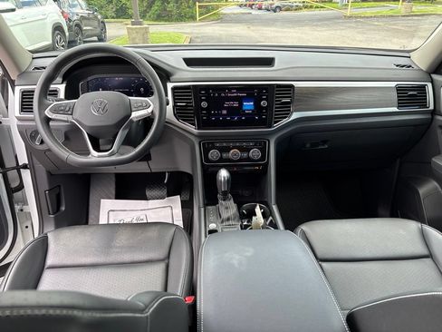 Certified 2023 Volkswagen Atlas SE FWD image 28