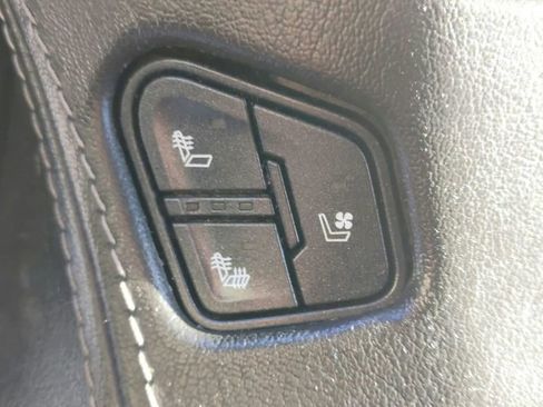 Used 2019 Chevrolet Tahoe Premier w/ Premier Plus Edition image 27