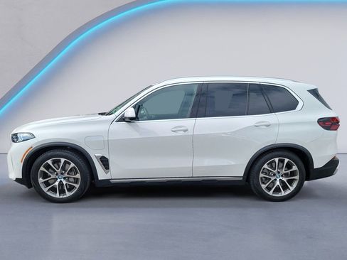 Certified 2025 BMW X5 xDrive50e w/ Premium Package image 6