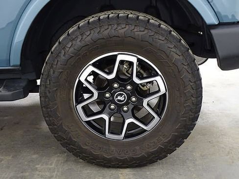 Used 2022 Ford Bronco Outer Banks image 38