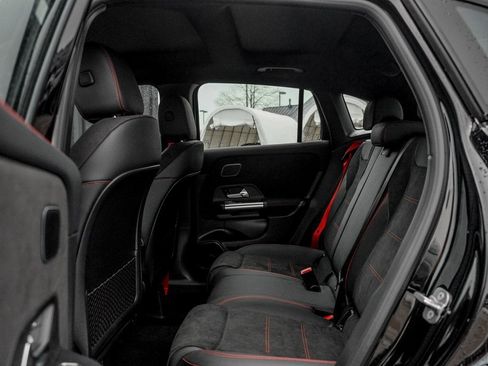 New 2026 Mercedes-Benz GLA 35 AMG 4MATIC image 19