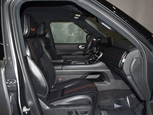 Used 2025 Nissan Armada PRO-4X image 29