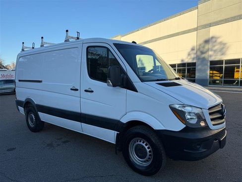 Used 2017 Mercedes-Benz Sprinter 2500 image 17