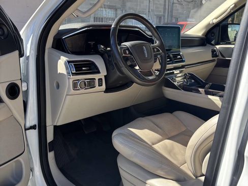 Used 2020 Lincoln Navigator Reserve w/ Equipment Group 201A Reserve image 6