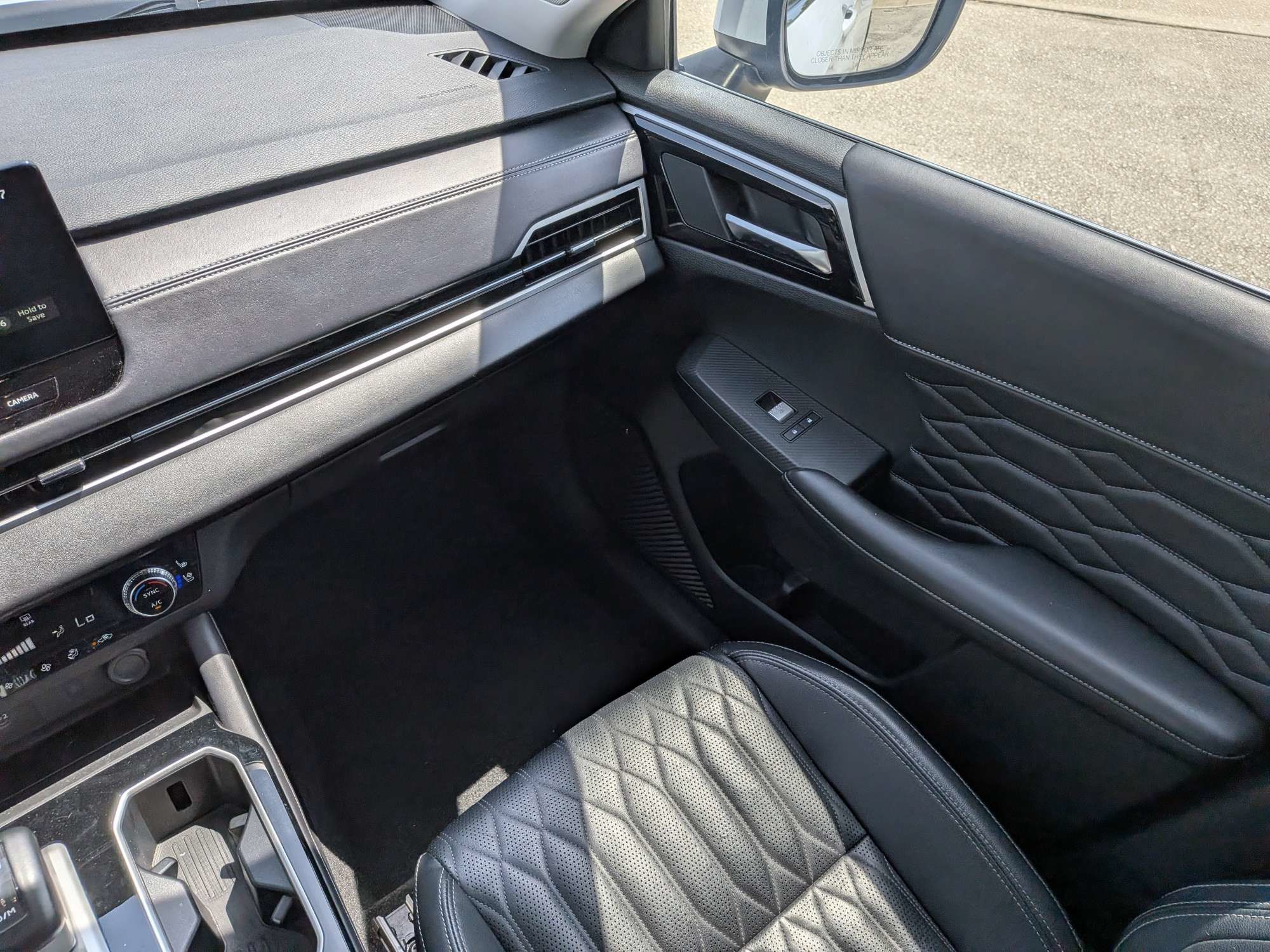 Used 2025 Mitsubishi Outlander SEL FWD image 20