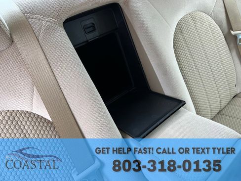 Used 2011 Buick Lucerne CX image 25