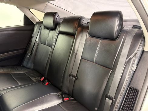 Used 2013 Toyota Avalon XLE Touring FWD image 19