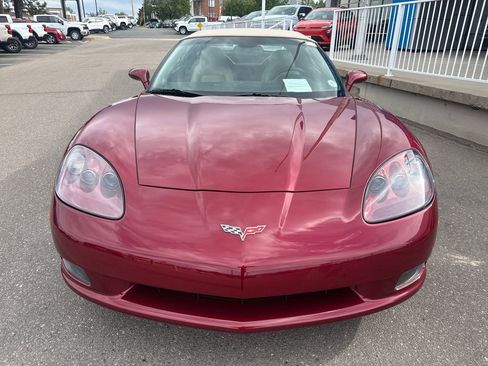 Used 2006 Chevrolet Corvette Convertible w/ Preferred Equipment Group RWD image 8