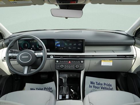 Used 2026 Hyundai Tucson SE FWD image 16
