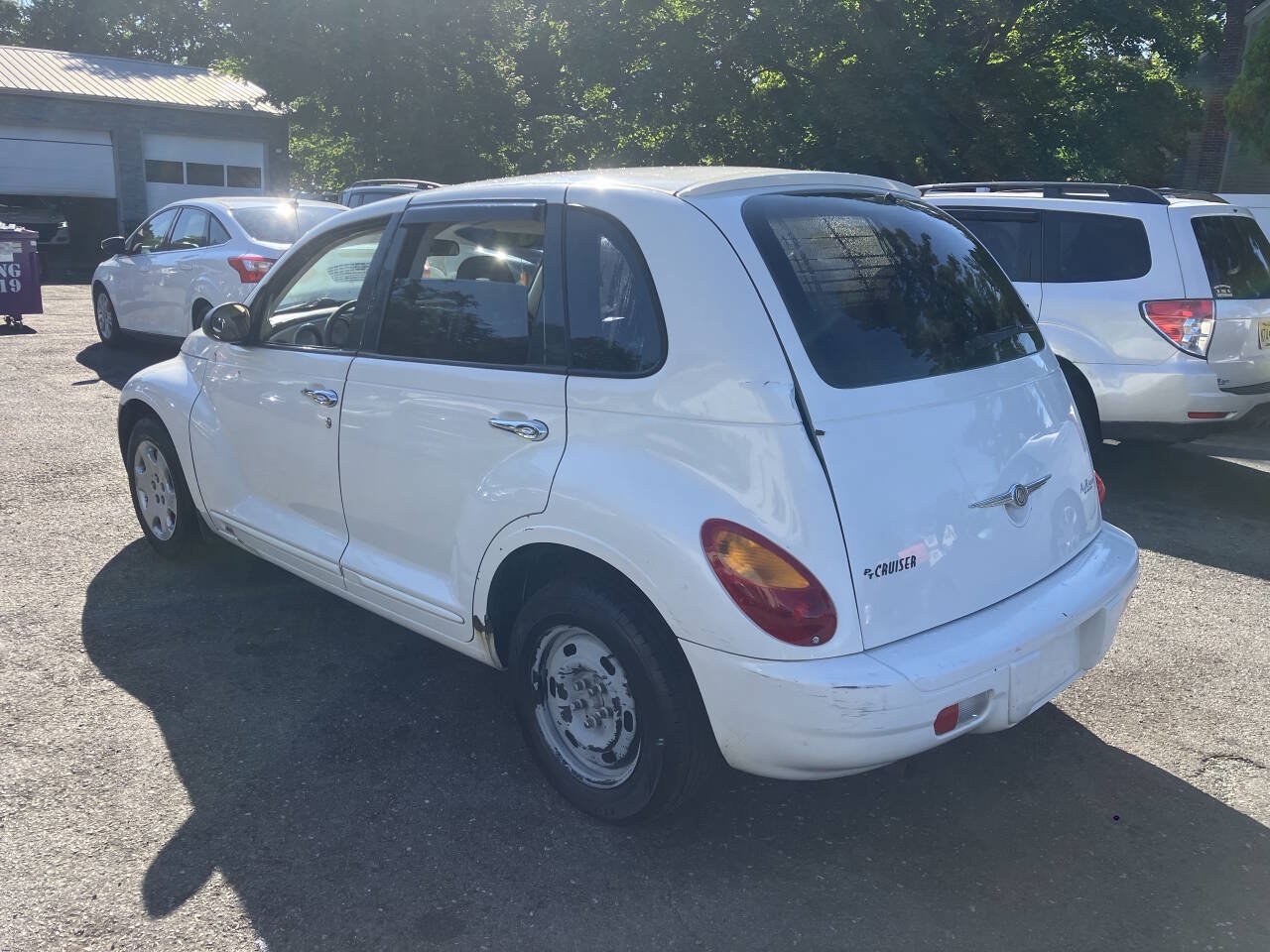 Used 2009 Chrysler PT Cruiser FWD image 8