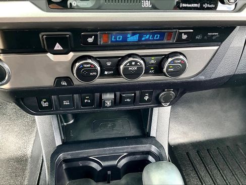Used 2022 Toyota Tacoma Limited w/ Nightshade Package image 33